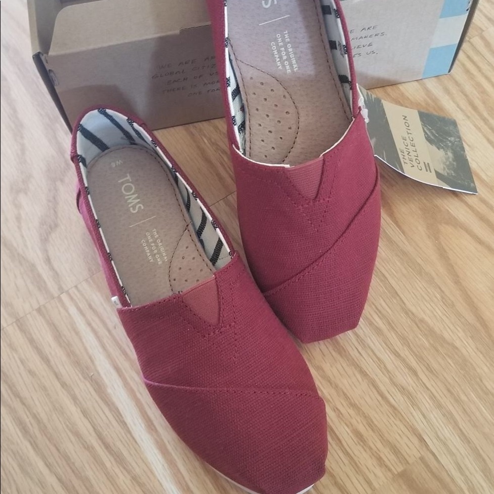 TOMS